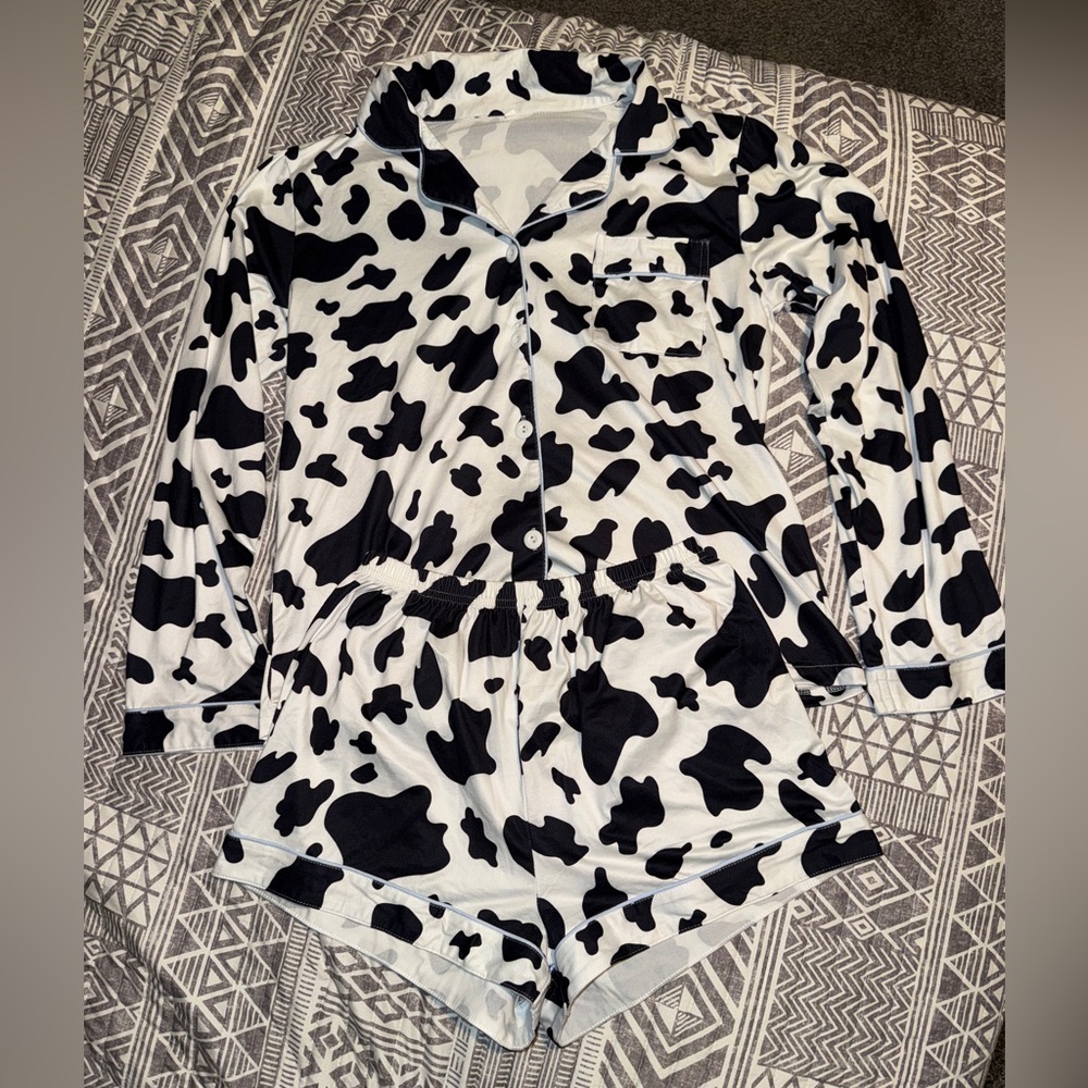 SHEIN Black and White Cow Print Pajama Set